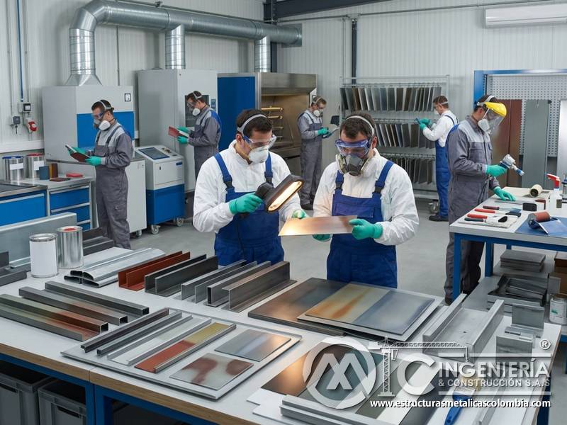 Pruebas de durabilidad para asegurar longevidad del color en pintura industrial en Bogotá, Colombia. Montajes, Ingeniería y Construcción. MIC SAS.