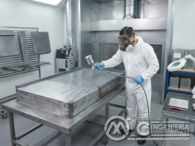 Adherencia de pinturas base solvente en aplicaciones industriales en Bogotá, Colombia. Montajes, Ingeniería y Construcción. MIC SAS.