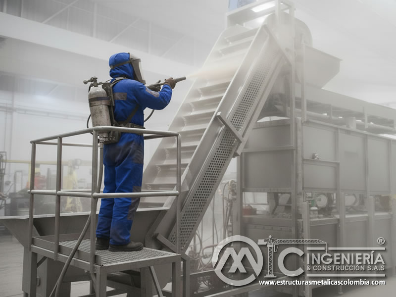 Granallado Grado Alimenticio Tanques Proceso Sanidad En Bogota Colombia en Bogotá, Colombia. Montajes, Ingeniería y Construcción. MIC SAS.