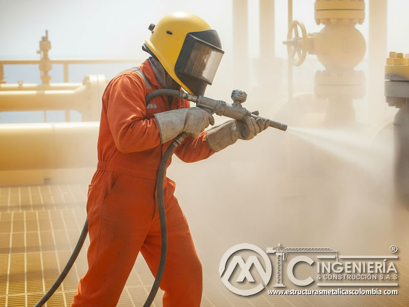 Limpieza Industrial Brida Tuberia Remocion Corrosion En Bogota Colombia en Bogotá, Colombia. Montajes, Ingeniería y Construcción. MIC SAS.