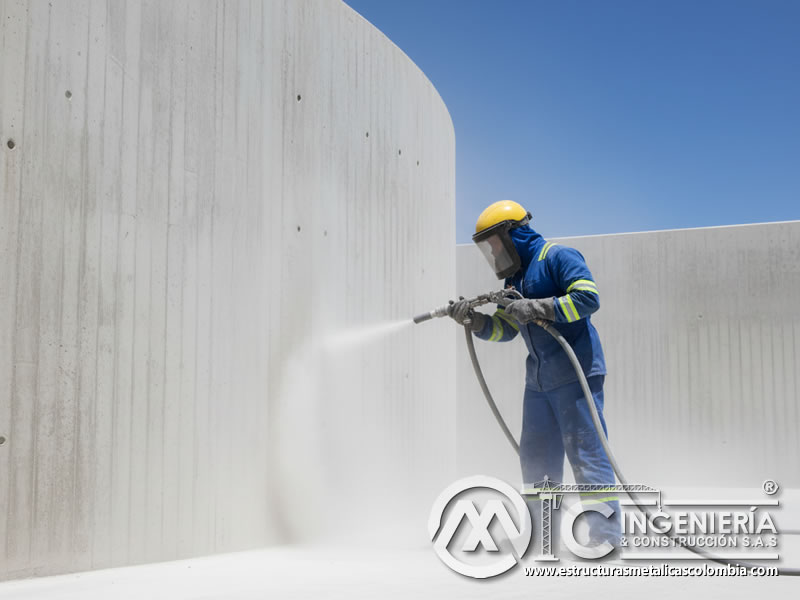 Chorreado De Arena Muro Concreto Blanco Limpieza Arquitectonica En Bogota Colombia en Bogotá, Colombia. Montajes, Ingeniería y Construcción. MIC SAS. Chorreado De Arena Muro Concreto Blanco Limpieza Arquitectonica En Bogota Colombia en Bogotá, Colombia. Montajes, Ingeniería y Construcción. MIC SAS.