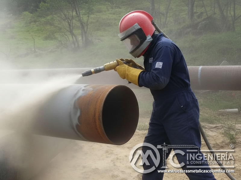 Sandblasting Sa 2 5 Tuberia Metal Oxidada Pintura Epoxica En Bogota Colombia en Bogotá, Colombia. Montajes, Ingeniería y Construcción. MIC SAS.