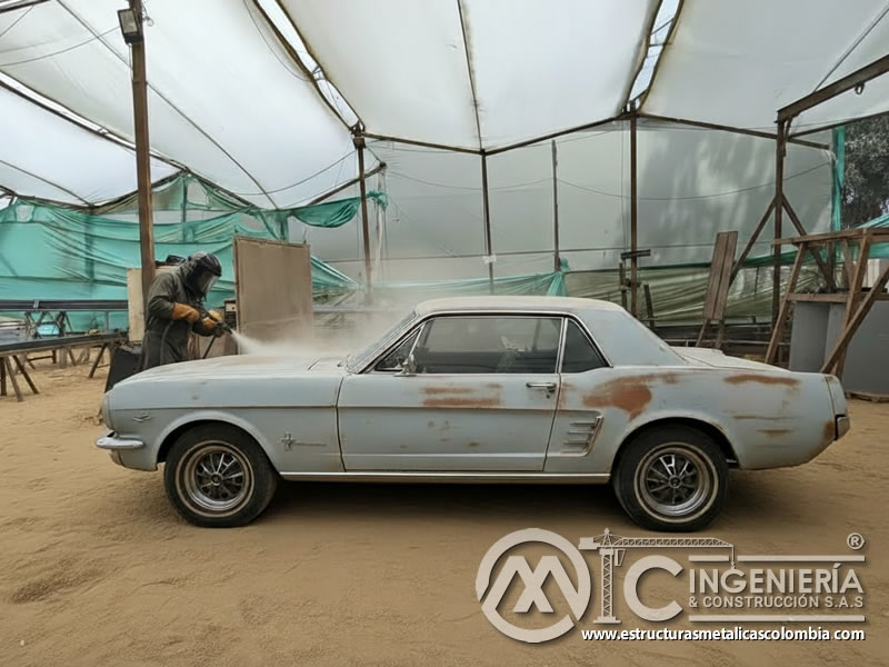 Sandblasting Carros Mustang Clasico Remocion Pintura En Bogota Colombia en Bogotá, Colombia. Montajes, Ingeniería y Construcción. MIC SAS.