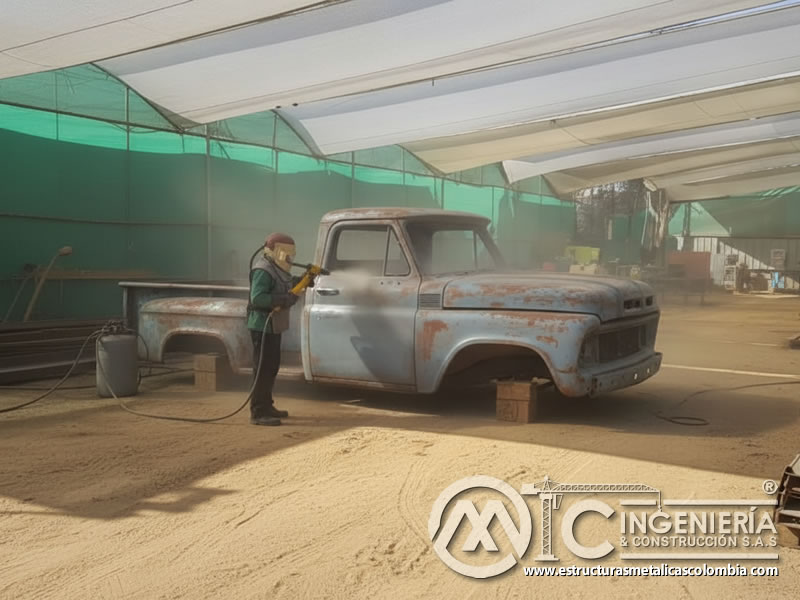 Arenado Pickup Ford Clasica Quitar Oxido Latoneria En Bogota Colombia en Bogotá, Colombia. Montajes, Ingeniería y Construcción. MIC SAS.