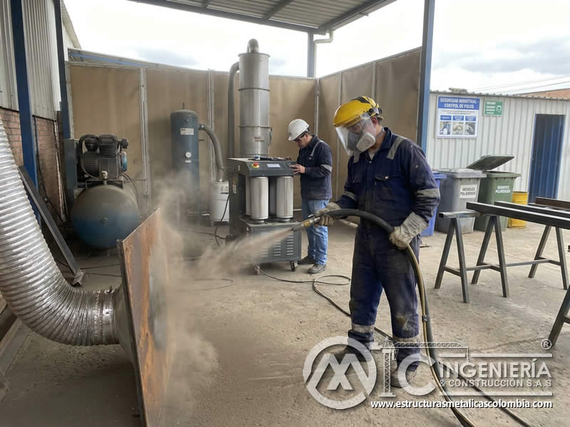 Captura de partículas con colector de polvo en chorro abrasivo en Bogotá, Colombia. Montajes, Ingeniería y Construcción. MIC SAS.