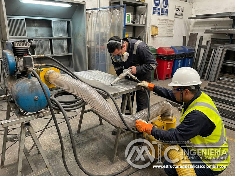 Integración de colector con compresor y boquilla en sandblasting en Bogotá, Colombia. Montajes, Ingeniería y Construcción. MIC SAS.