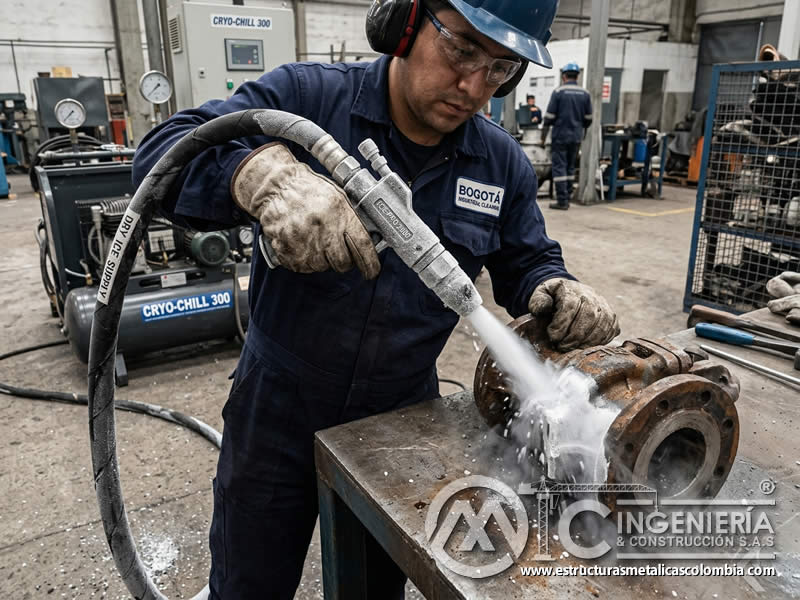 Boquilla de hielo seco para limpieza abrasiva industrial en Bogotá, Colombia. Montajes, Ingeniería y Construcción. MIC SAS.