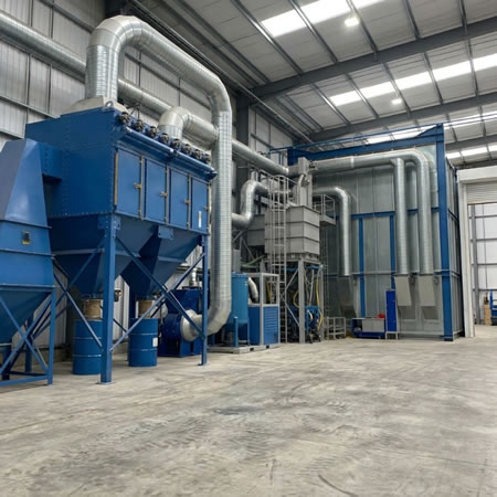 Salas de granallado con recuperación de material abrasivo para reducir costos y residuos industriales en Bogotá, Colombia. Montajes, Ingeniería y Construcción. MIC SAS.