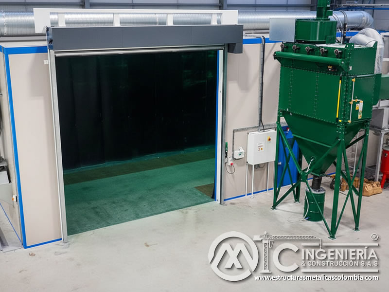 Cabina de chorreado abrasivo con colector de polvo externo en Bogotá, Colombia. Montajes, Ingeniería y Construcción. MIC SAS.