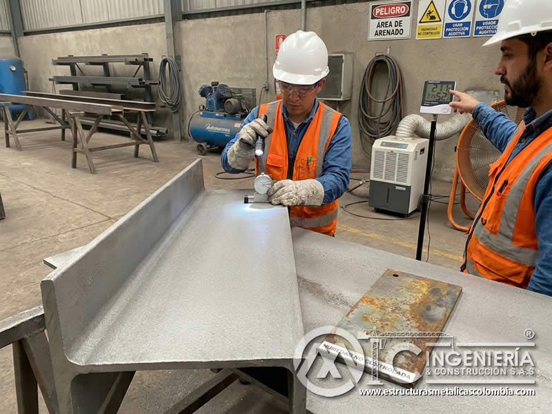Calidad del acabado con humedad controlada en sandblasting en Bogotá, Colombia. Montajes, Ingeniería y Construcción. MIC SAS.