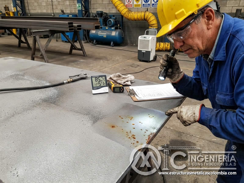 Oxidación flash por humedad ambiental después del chorro abrasivo en Bogotá, Colombia. Montajes, Ingeniería y Construcción. MIC SAS.