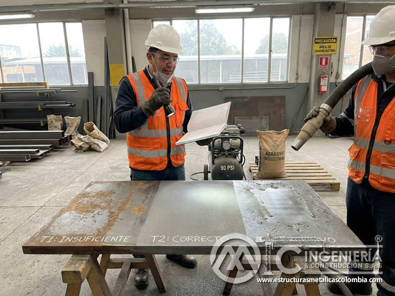 Tiempo de exposición en sandblasting sobre superficie metálica en Bogotá, Colombia. Montajes, Ingeniería y Construcción. MIC SAS.