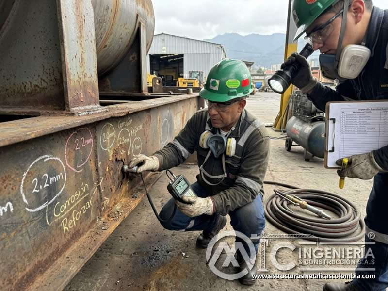 Identificación de zonas debilitadas antes de limpieza abrasiva y refuerzo preventivo en Bogotá, Colombia. Montajes, Ingeniería y Construcción. MIC SAS.