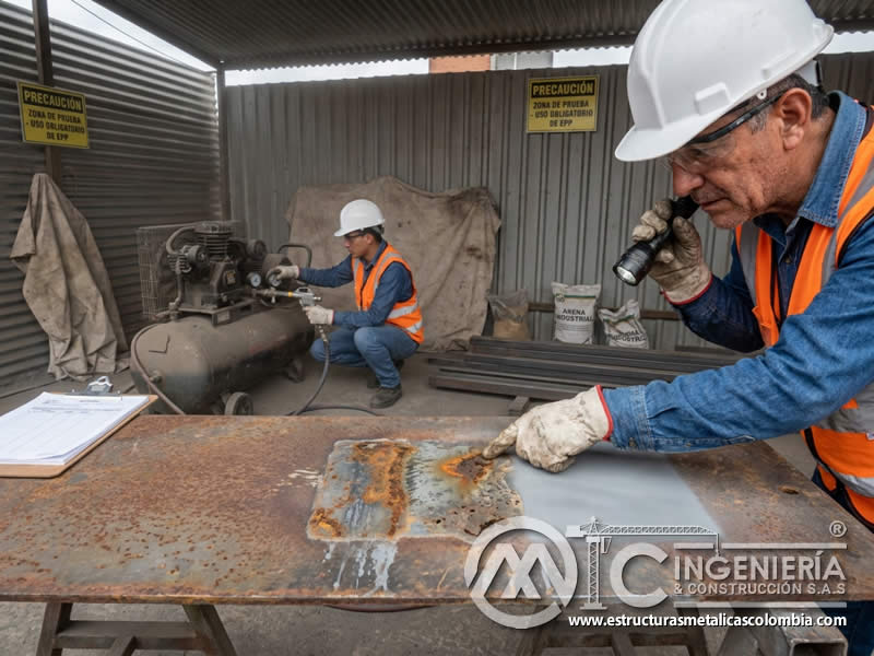 Problemas potenciales detectados en área de prueba de sandblasting en Bogotá, Colombia. Montajes, Ingeniería y Construcción. MIC SAS.