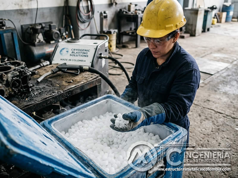 Pellets de hielo seco para dry ice blasting en Bogotá, Colombia. Montajes, Ingeniería y Construcción. MIC SAS. Pellets de hielo seco para dry ice blasting en Bogotá, Colombia. Montajes, Ingeniería y Construcción. MIC SAS.