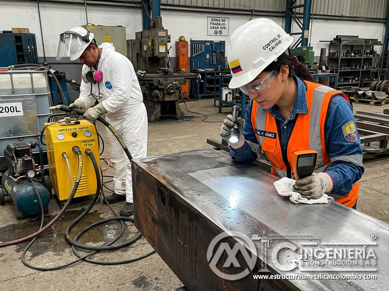 Inspección final de limpieza abrasiva con vapor en Bogotá, Colombia. Montajes, Ingeniería y Construcción. MIC SAS.