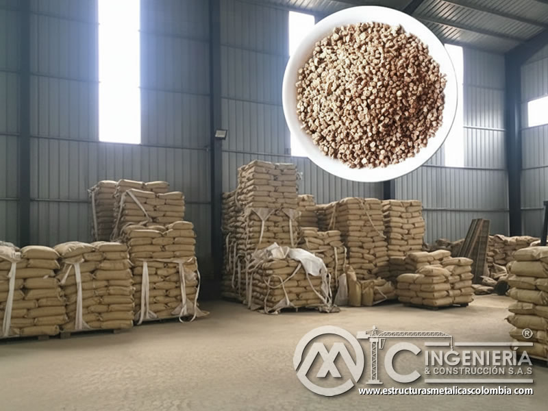 Cáscaras de nuez molida para arenado y limpieza, lista para despacho en fábrica. Bogotá, Colombia. Montajes, Ingeniería y Construcción. MIC SAS.